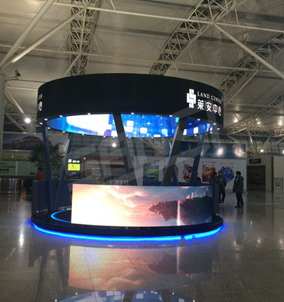 西安咸陽機場室內全彩屏