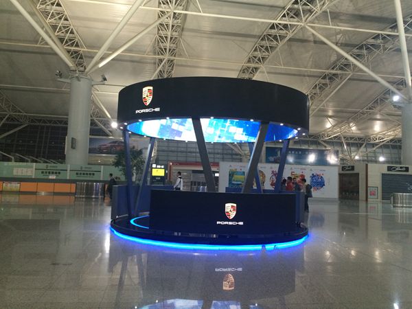 西安咸陽機(jī)場室內(nèi)全彩屏