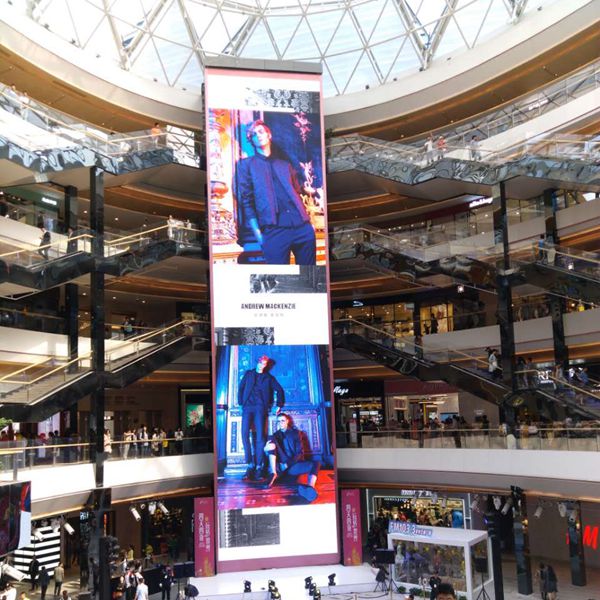 徐州蘇寧廣場室內(nèi)led全彩顯示屏