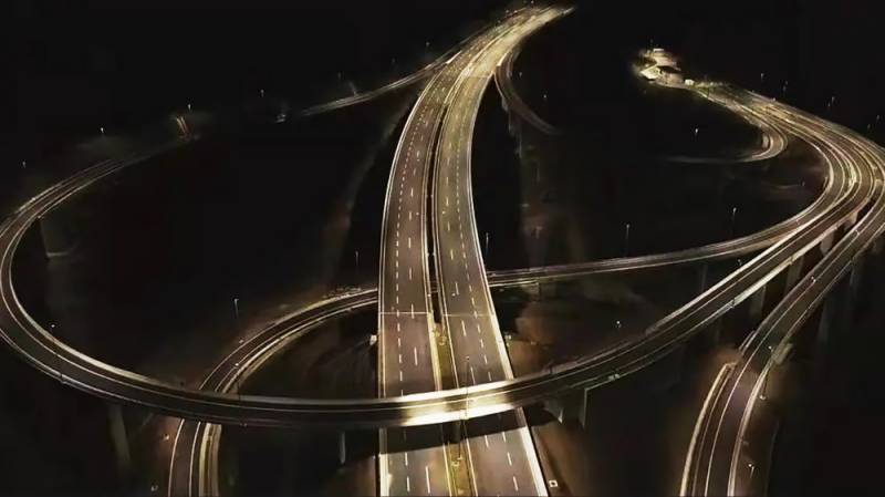 黑山南北高速公路優(yōu)先段開通儀式 黑山南北高速公路優(yōu)先段開通儀式