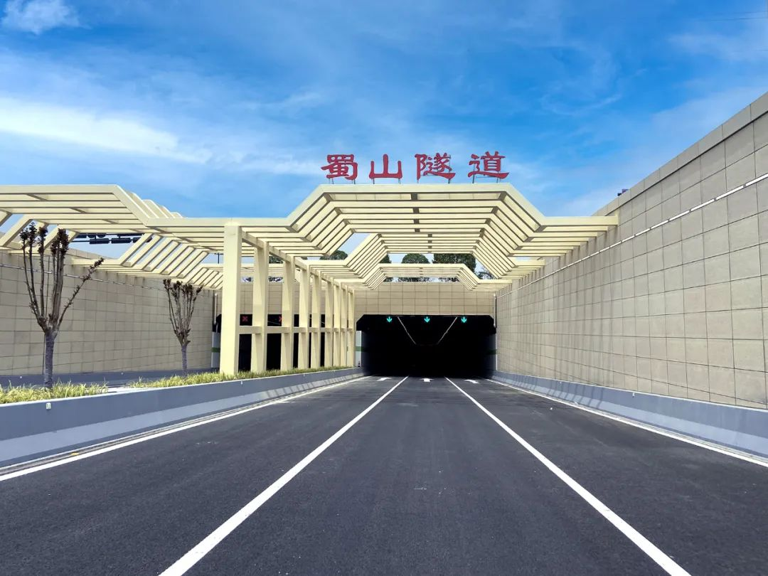 三思隧道照明,連續(xù)光帶,創(chuàng)新方案,護航亞運出行