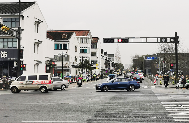 多功能路燈桿,如何提升,城市道路,空間利用率