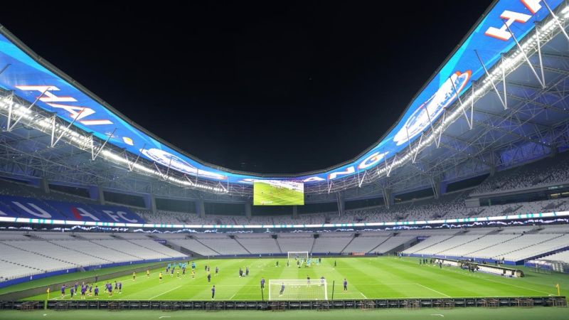 LED天幕屏,現(xiàn)身,上海體育場(chǎng)