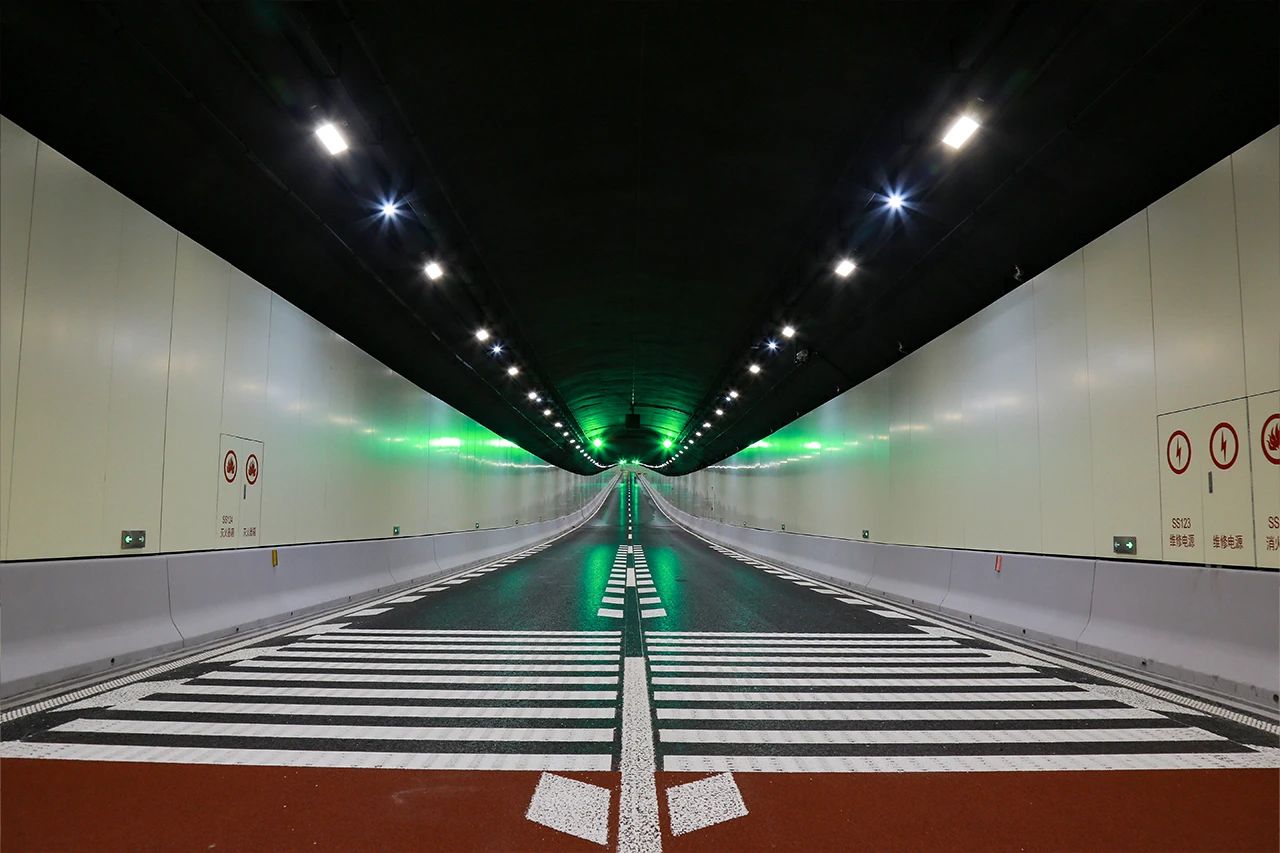 LED隧道燈,智能調光,節能