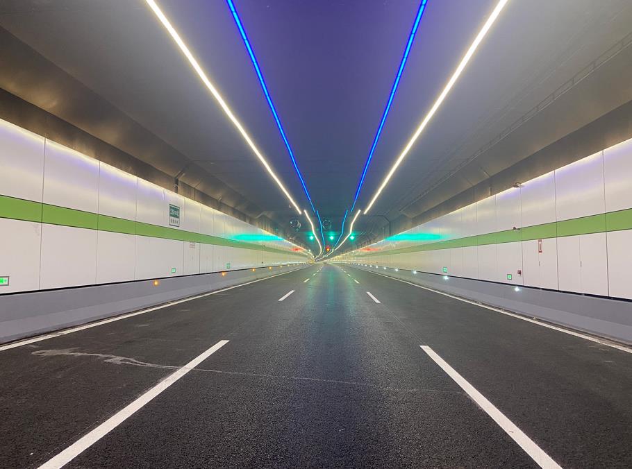 高速,公路,隧道,采用,自適應,LED照明,照明系統