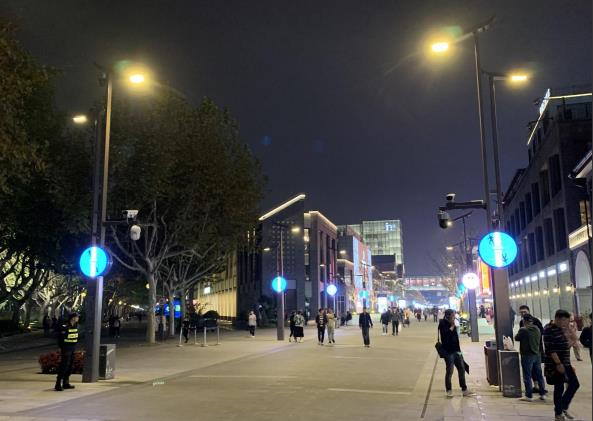 LED顯示屏,LED顯示屏廠家,LED照明廠家,照明解決方案,顯示屏解決方案